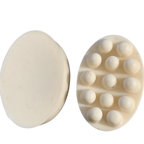 Handmade Soap - Oatmeal Honey & Milk Soap Bar - Picture 3 of 9